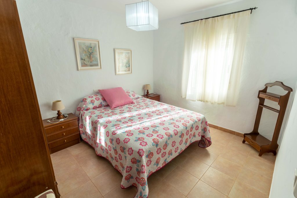 Casa de Pepito habitación cama matrimonio 2